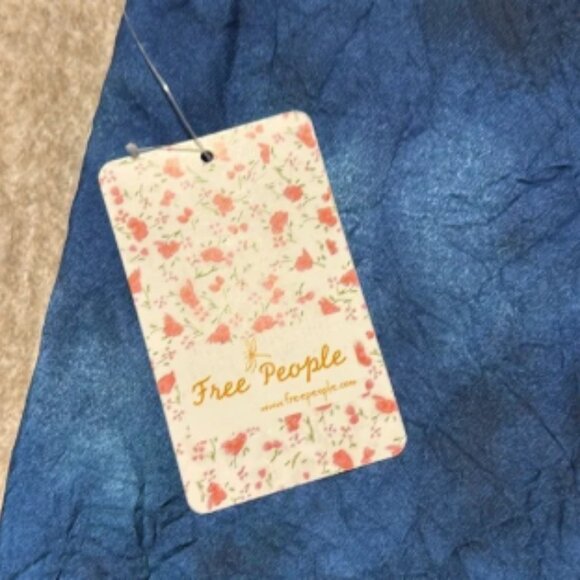 NWT sz 2 Free People tie dye blue mini skirt crinkle fabric side zip silky flowy - Picture 4 of 6